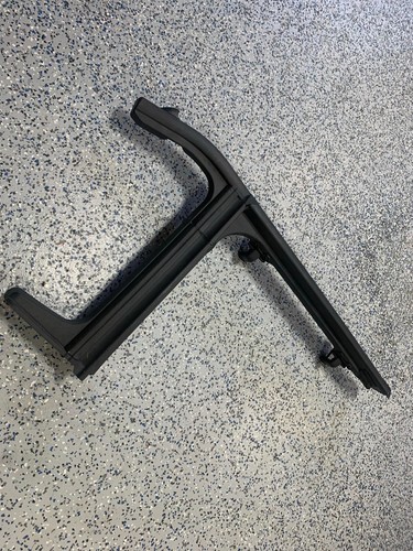 Genuine OEM Mopar Jeep Wrangler JL Door Surround RIGHT Side W/ BOLTS 68251546AF - Picture 2 of 7