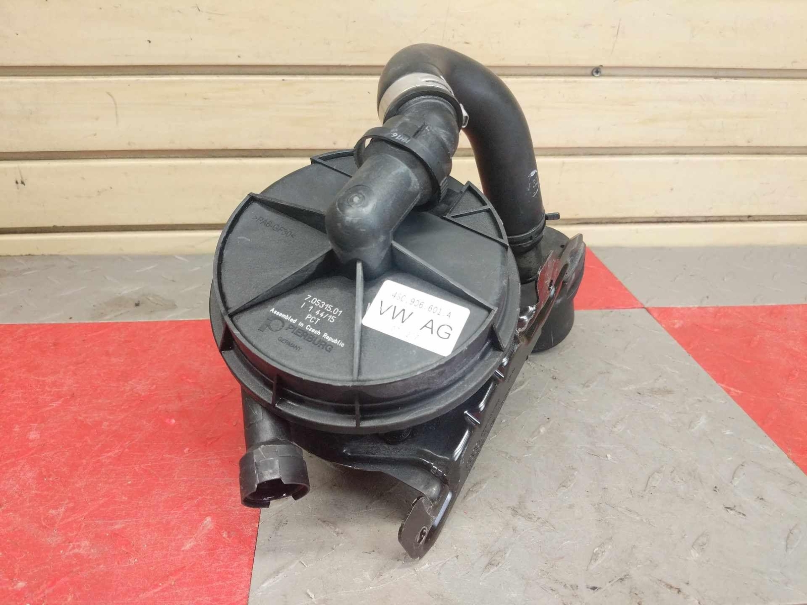 2017 Audi R8 Plus V10 5.2L 19k miles OEM Secondary Air Pump Left P/ 4S0906601A