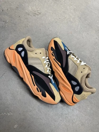 Größe 10 - Adidas Yeezy Boost 700 Enflame Amber GW0297