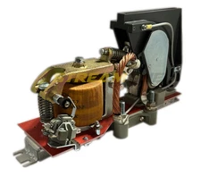 Eaton C80GK421B03 DC Contactor, 230 VDC Coil, 1-Pole, 300 Amp, NEMA Size 5