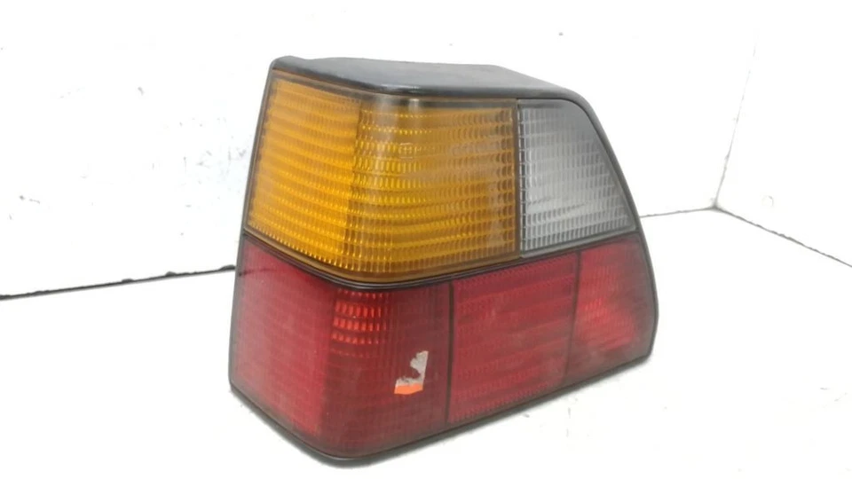 Volkswagen Golf II MK2 1.6D 44kW 1990 LHD Posteriore SX Fanale 191945111C Foto 3 de 4