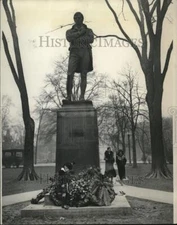 1933 Press Photo Robert E Burns World War I Veteran - DFPC14769