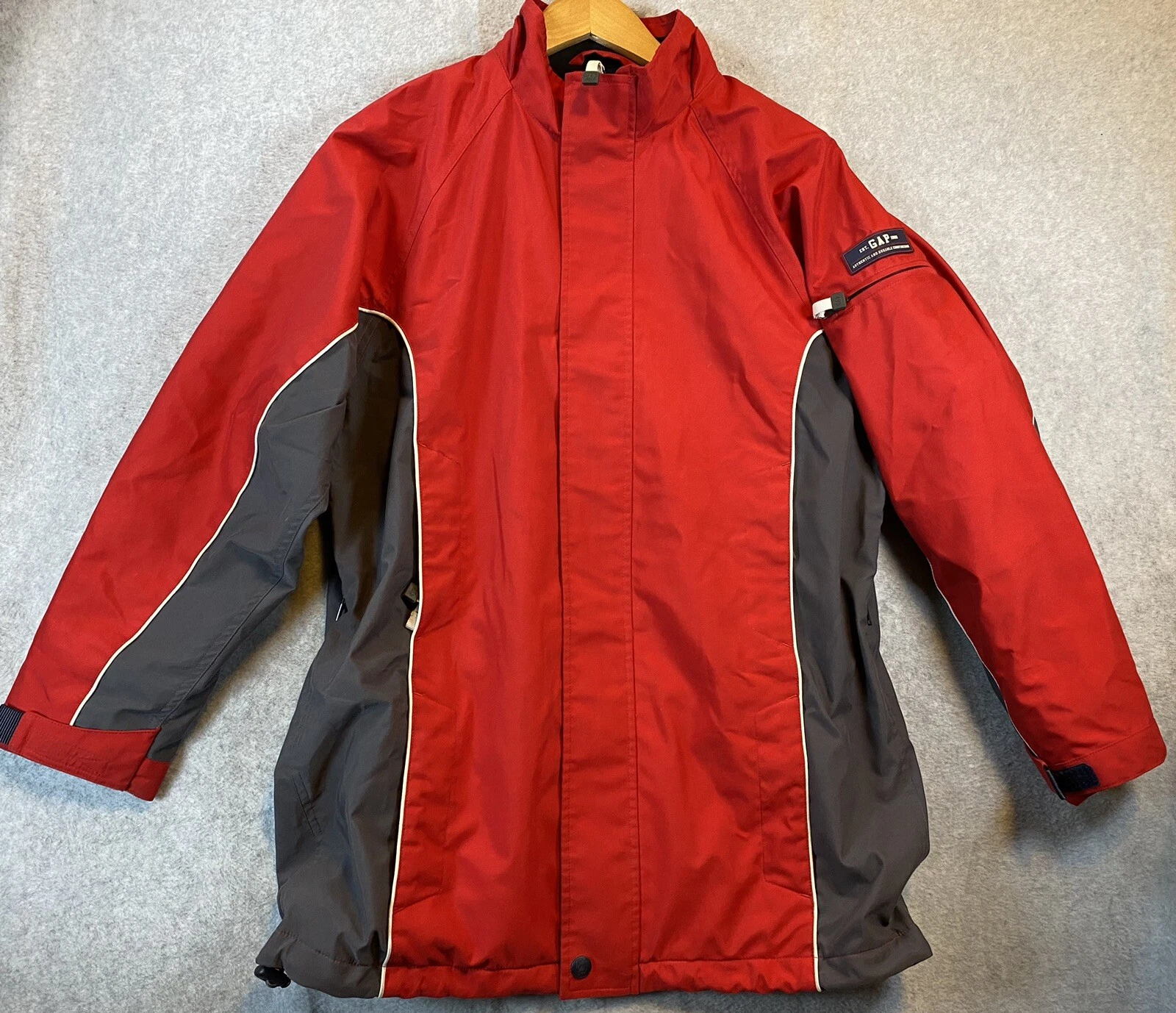 GAP Kids Ski Jacket Boys 2XL Red Insulated Snow Gray Pockets Logo Youth Winter