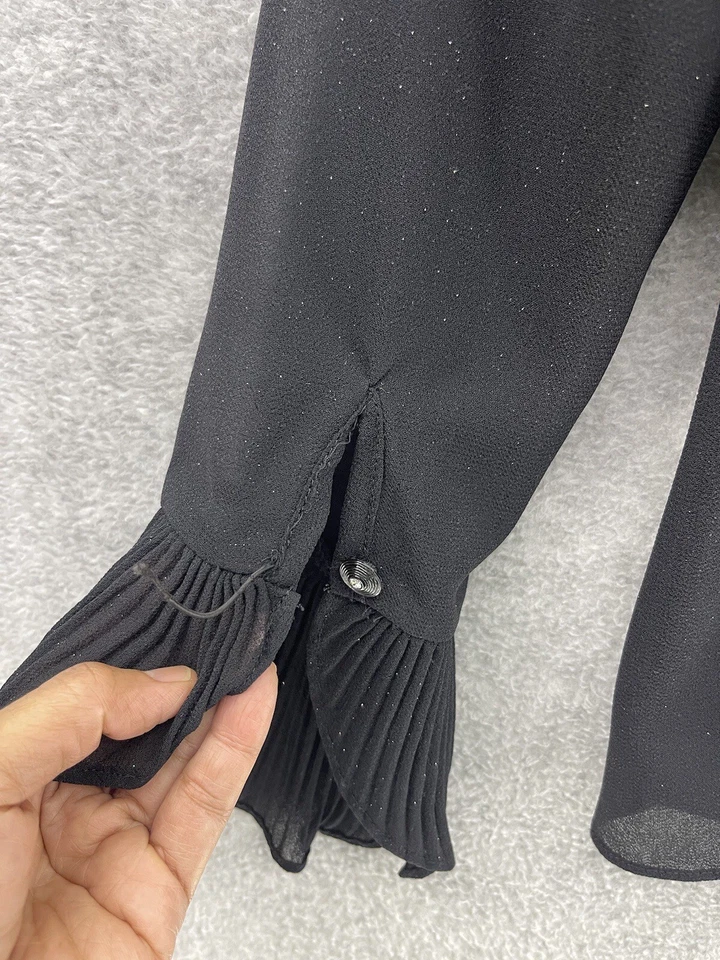 Блузка женская Virgo миниатюрная на пуговицах спереди прозрачная блестящая размер 6 с оборками черная - Изображение 4 из 4