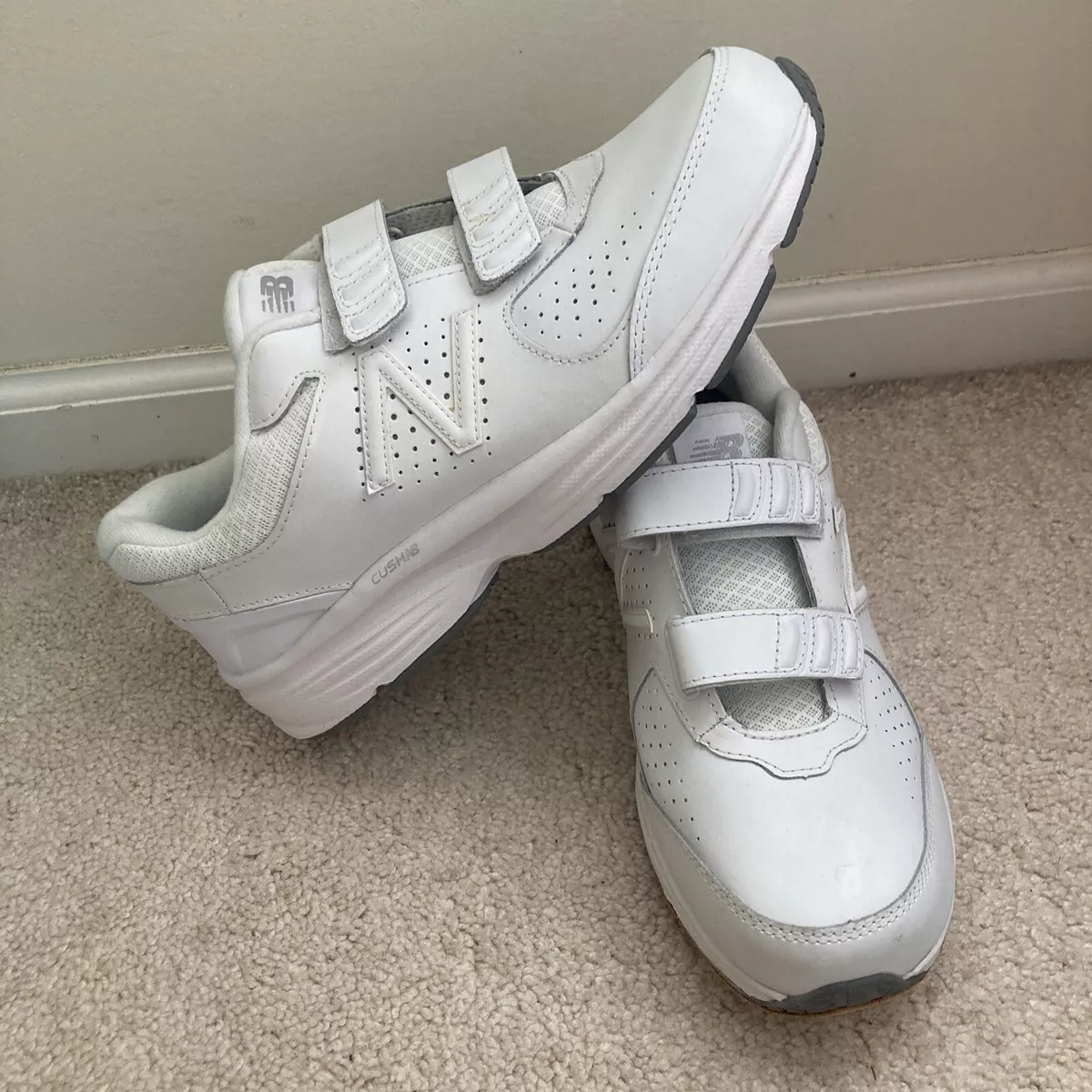 New balance women's 411v2 walking best sale shoes