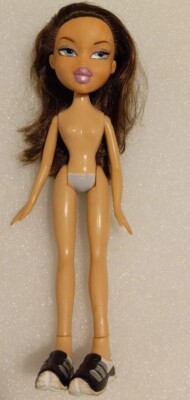 MGA Bratz Play Sportz Blazin' Dana Basketball Player Doll