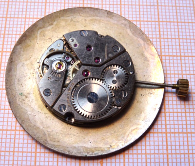 Vintage Handaufzug Werk Pronto Peseux 320 defekt Unruhe OK SK 61