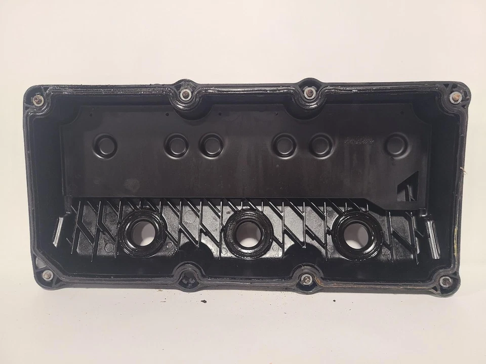 Used Engine Valve Cover fits: 2007 Chrysler Pacifica Grade A - Изображение 2 из 4