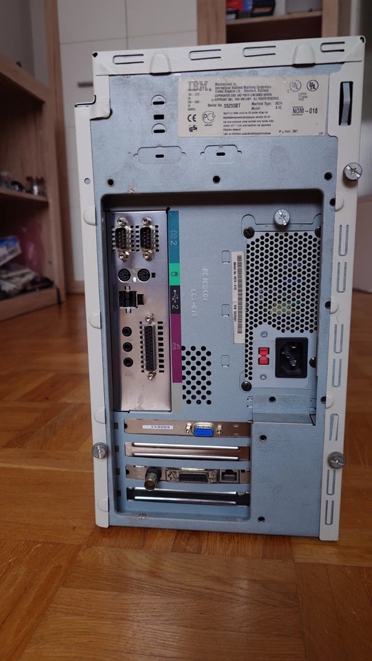 Retro PC IBM PC 300 GL Type 6574, Pentium III, Windows 98, 20 GB HDD, 256 MB RAM - Bild 4 von 4