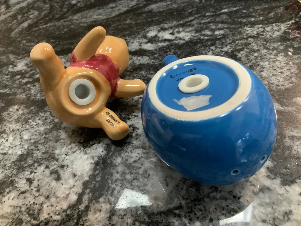 JUEGO COCTELERA DE SAL Y PIMIENTA WINNIE THE POOH "ON THE BLUE BALLOON" DISNEY ~ JAPÓN Foto 4 de 4