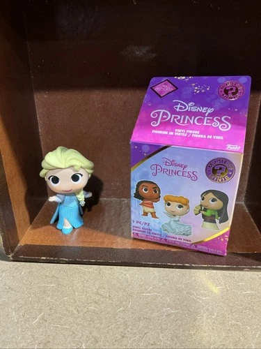 Funko Mystery Minis. Disney Princess,  Rare Disney Frozen Elsa Figure 1/72