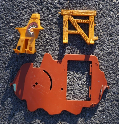 Vintage 1981 Masters of Universe MOTU Castle Grayskull Throne Weapon Rack Floor