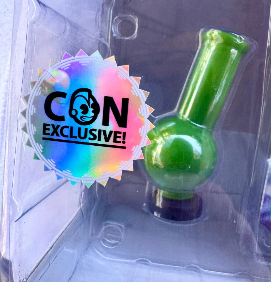SOUTH PARK x kidrobot TOWELIE 8" w/BONG Psychedelic Edition SDCC /500 Sold-Out ! - Image 2 of 4