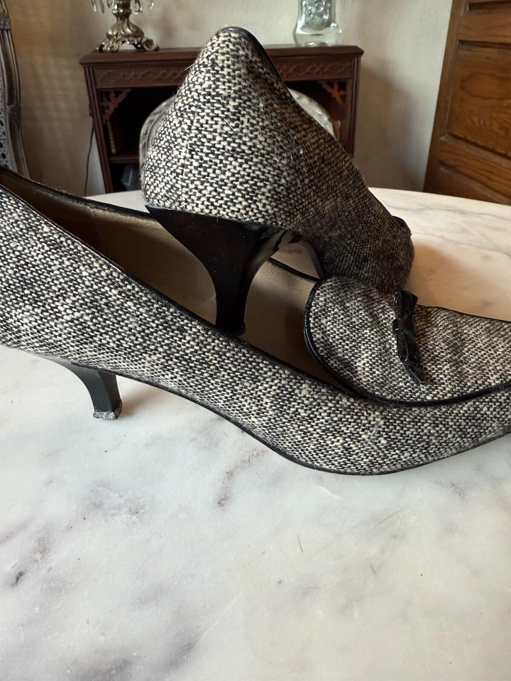 Zapato para mujer Isaac Mizrahi Highport tweed charol blanco y negro talla 7,5 B” Foto 4 de 4