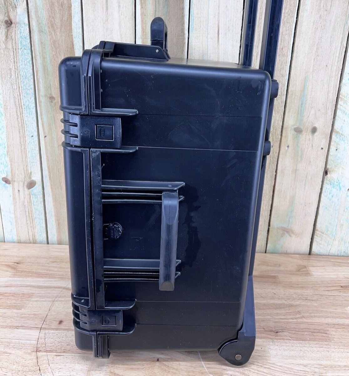 Pelican Storm IM2750 Waterproof Storage Case Free Shipping Great