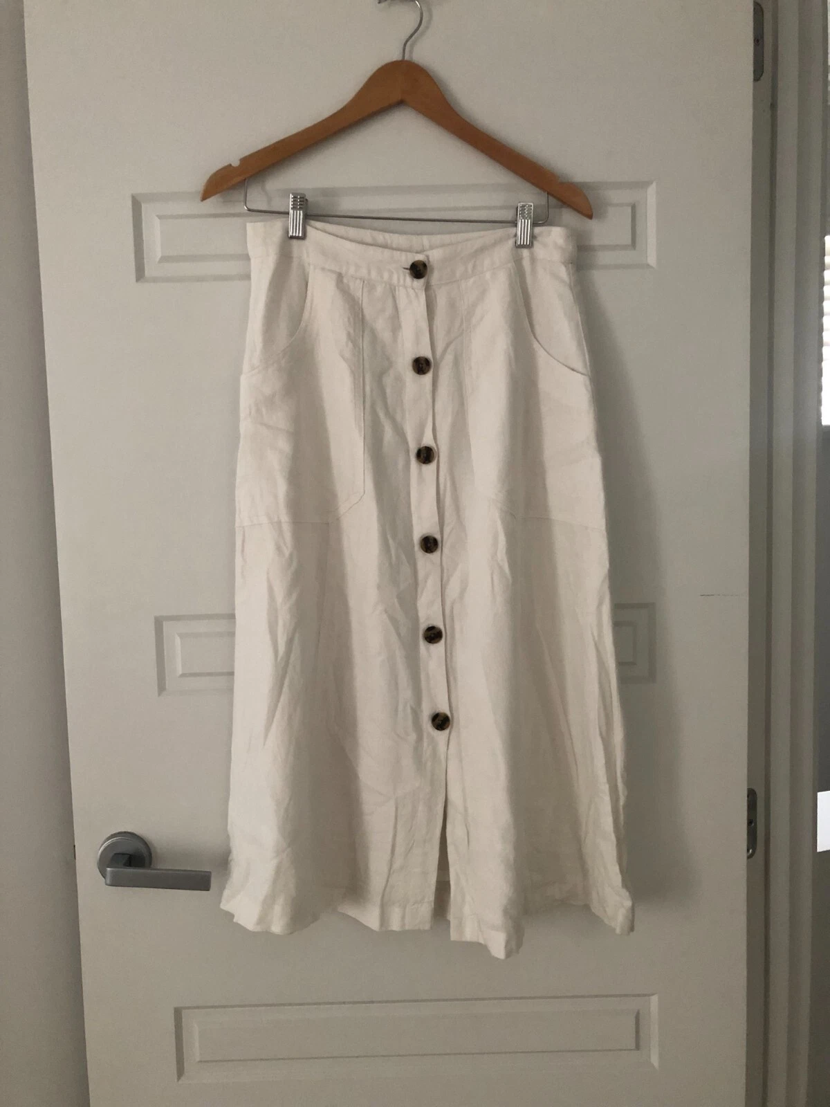 Picture 2 of 15