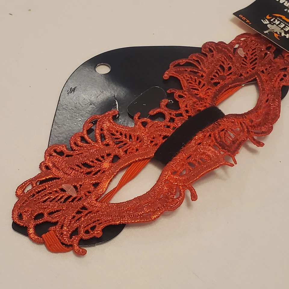 Halloweeen Masquerade Red Mardi Gras Mask NWT Adult Costume Fantasy Roll Play - Image 2 of 3