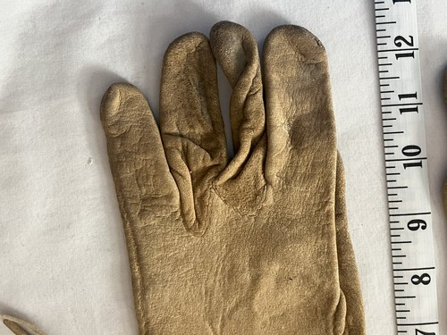 Western / Indian Leather Beaded Fringed Gauntlets Gloves - Picture 5 of 7