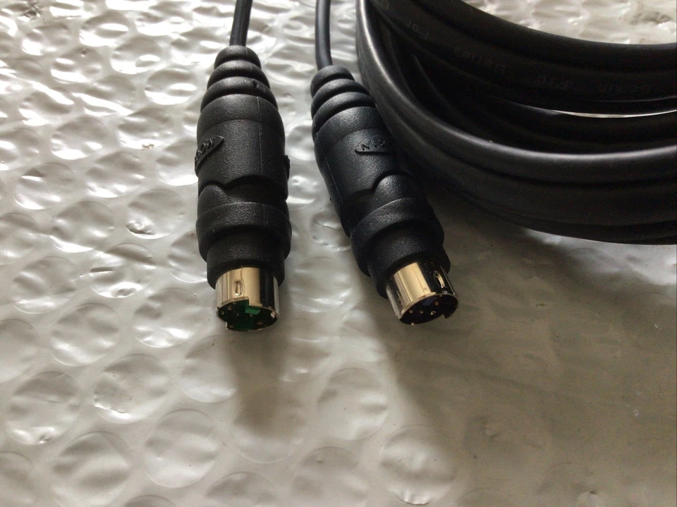 Cable Belkin F3X1105-10 I OmniView Pro Series Plus 10 ft I PS/2 a KVM Foto 3 de 4