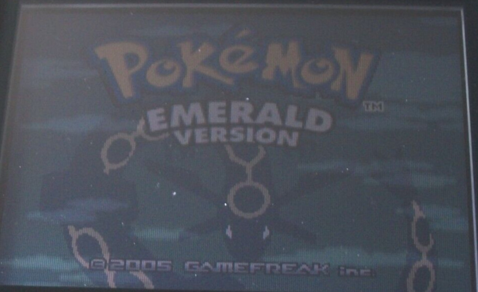 Pokemon Emerald Version Nintendo Game Boy Advance. GBA Cart With Case 