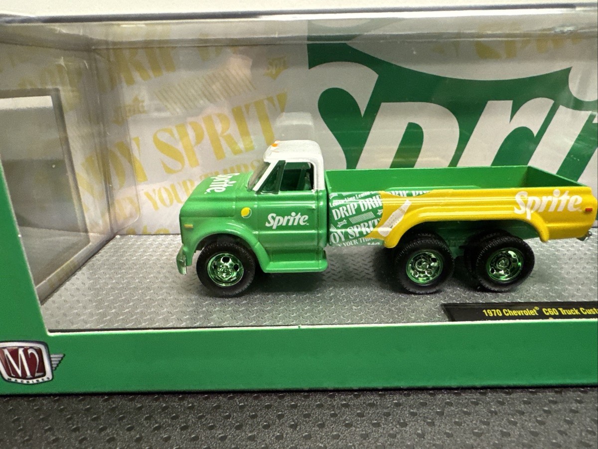 M2 Machines 1970 C60 Truck 1971 G10 Van GREEN Chase /750 Sprite | eBay