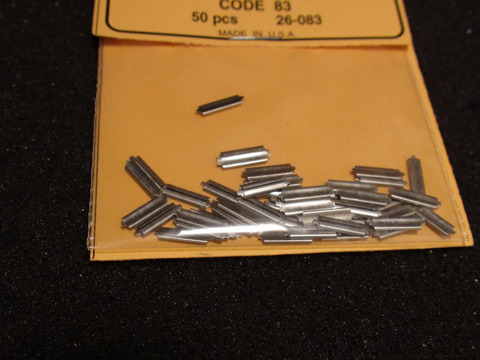 MICRO ENGINEERING #26-083 RAIL JOINERS HO CODE 83 - 50 PCS BIGDISCOUNTTRAINS - Image 2 of 4