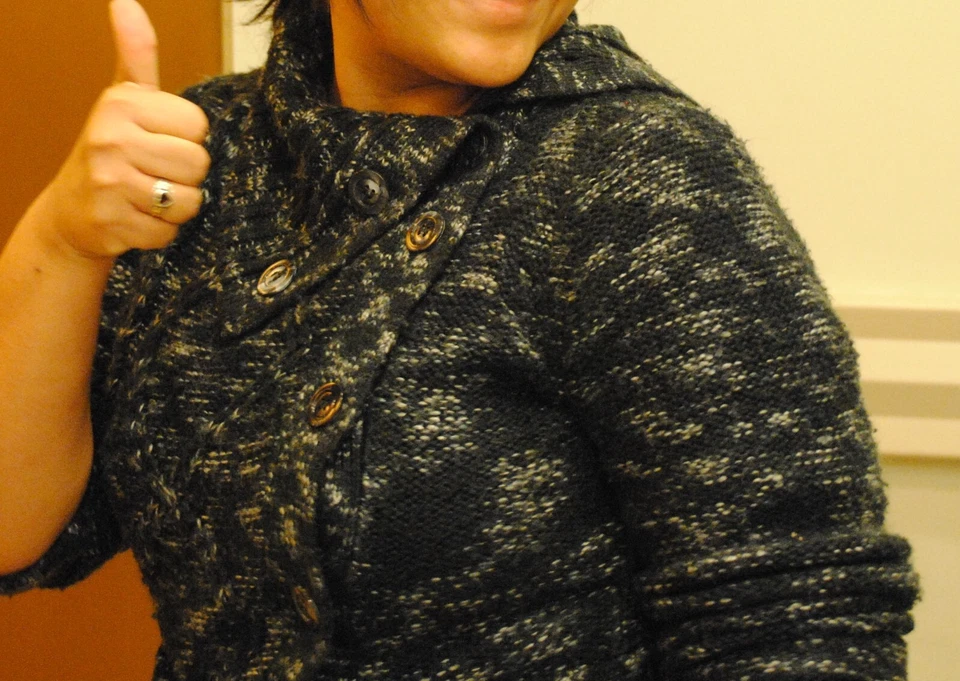 Cárdigan Art & Soul con cinturón talla pequeña Foto 3 de 4