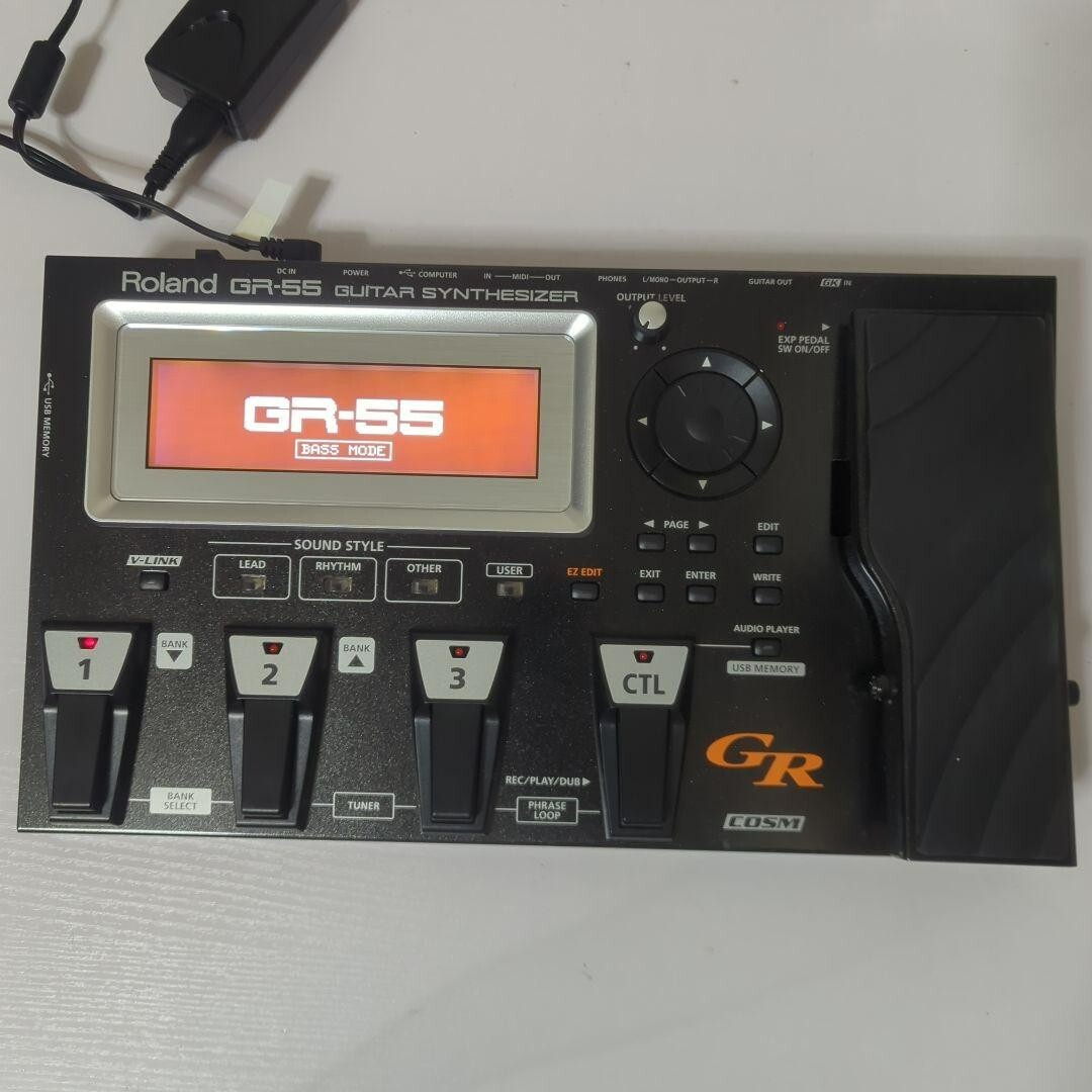 Roland GR-55 Guitar Synthesizer Effect Pedal Black W/adapter Roland GR-55 Guitar Synthesizer Effect Pedal Black W/adapter