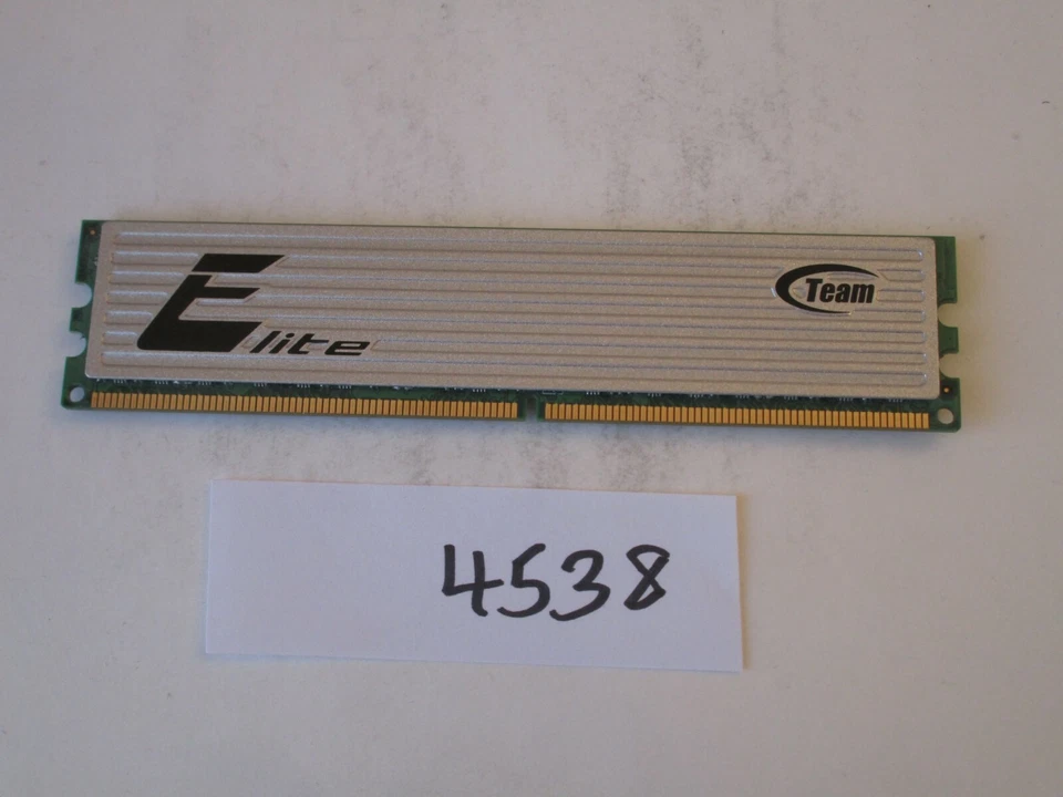 Team Group TEDD2048M800HC5 2Gb PC2-6400 800Mhz DDR2 Memoria RAM de Escritorio (4538) Foto 2 de 2