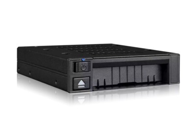 ICY DOCK MB021VP-B 2,5'' U.2 U.3 NVMe SSD PCIe 4.0 Gehäuse Mobile Rack