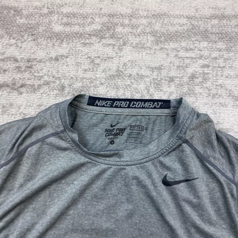 Camisa de Combate Nike Pro Pequeña Gris Compresión Rendimiento Swoosh Drifit Prep Para Hombres Foto 3 de 4