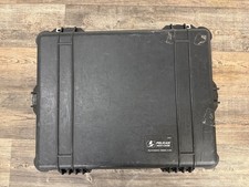 Pelican 1600 Protector Case ID: 21.51" L  16.54" W  7.99" D - Foam