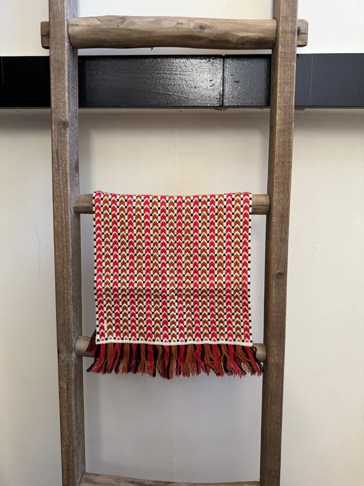 Vintage Mod 60s/70s  11x24" Knit Geometric Table Runner Folk Art Chevron Fringe - Image 3 of 4