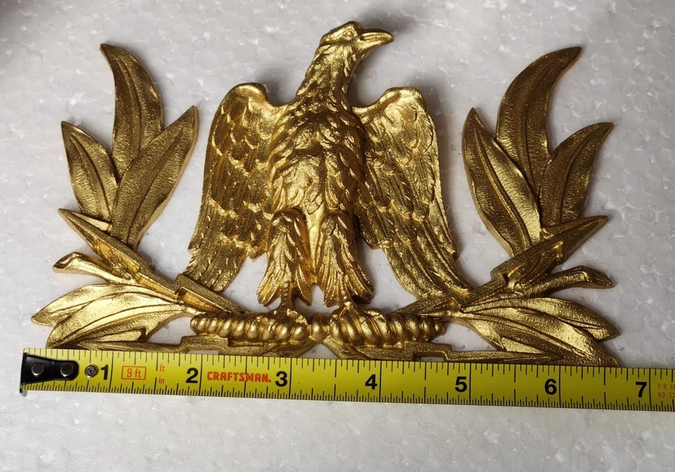 Moldura decorativa pequeña águila antigua dorada marrón resina montaje en pared Foto 3 de 3