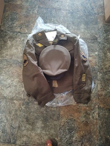 WWII WW2 Ike Jacket And Hat NICE Seargent Military