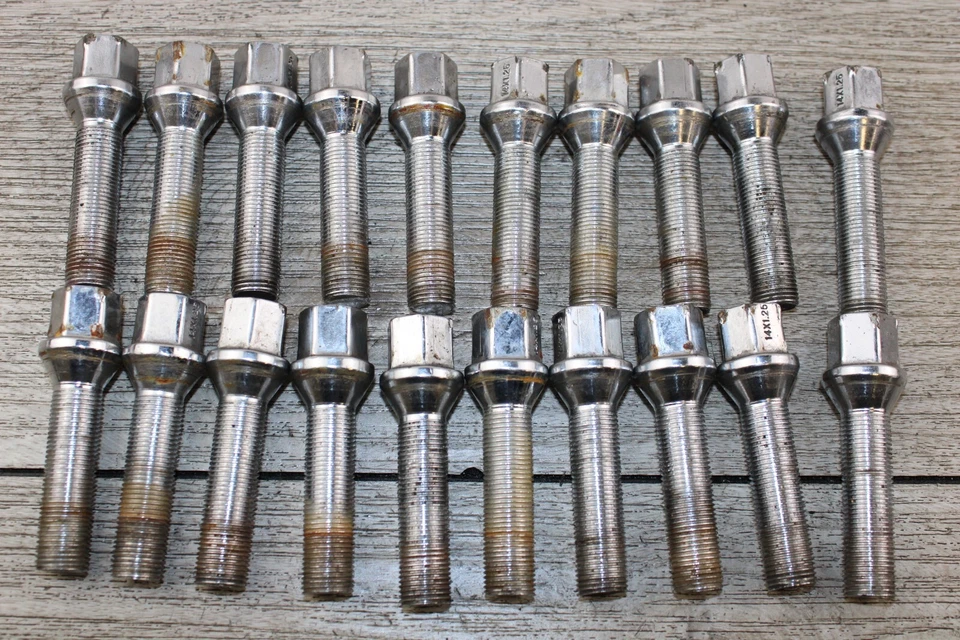 09-15 BMW 750LI 740LI 740I 750I F01 F02 TUERCAS EXTENDIDAS Foto 3 de 4