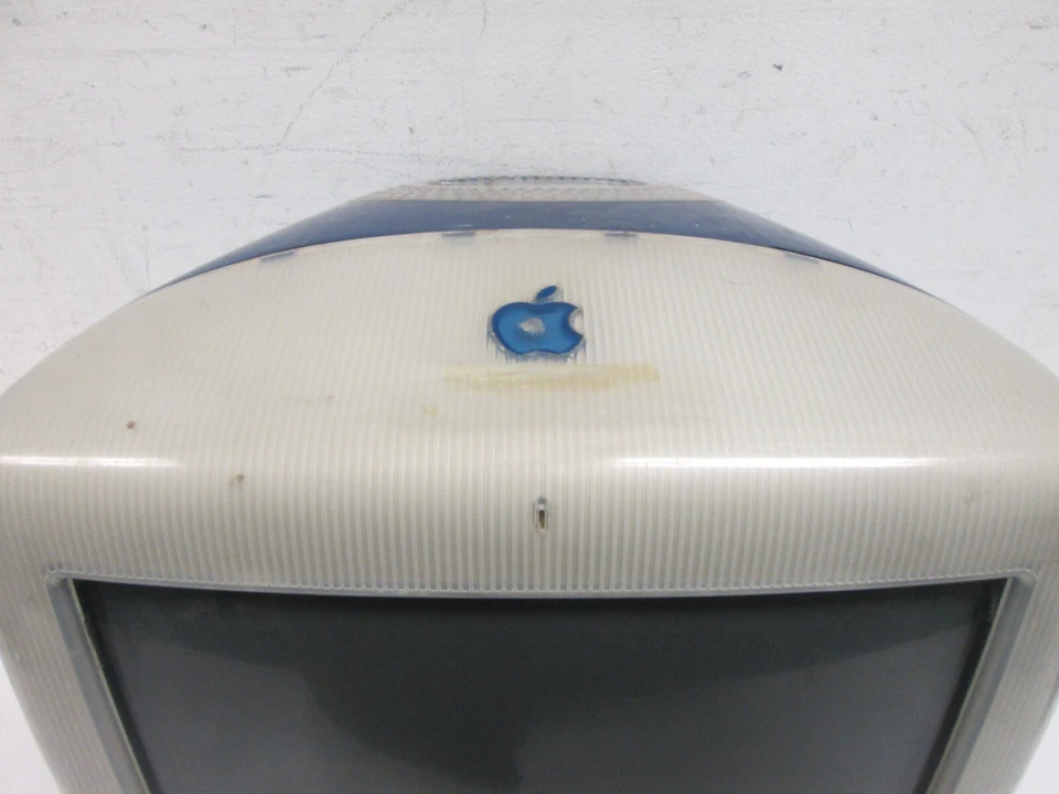 APPLE iMAC ALL IN ONE EMC1857 MODELLO M5521 64MB RAM NO HDD NO OS USATO - Immagine 2 di 4