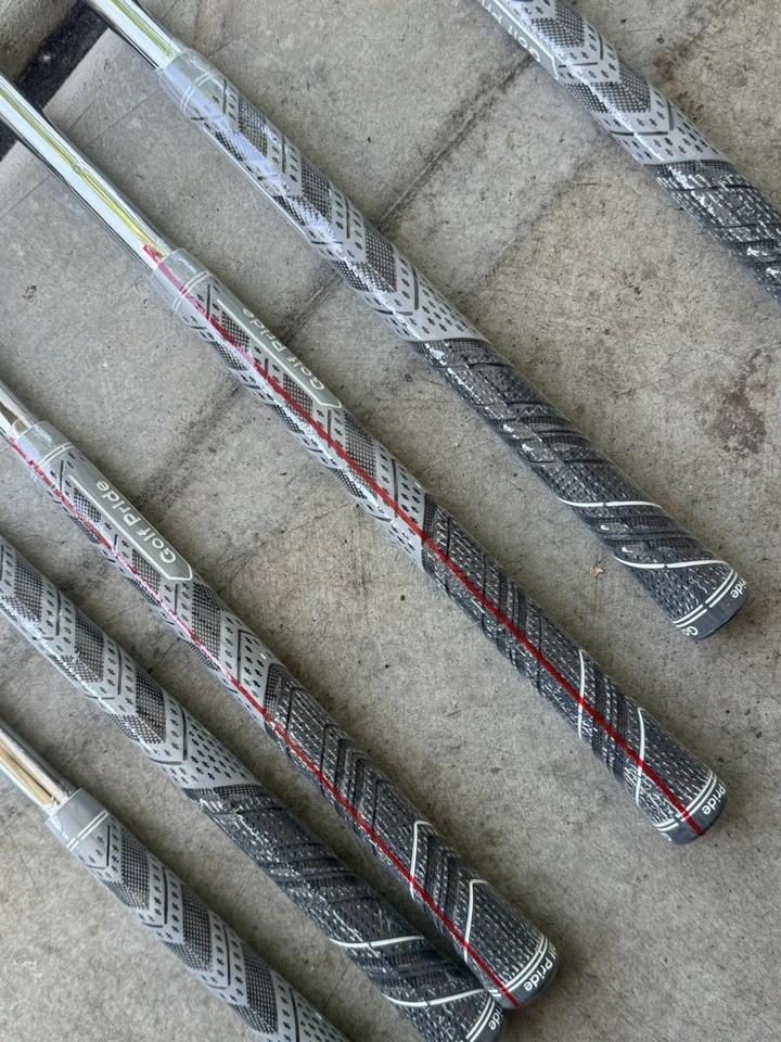 Taylormade P790 2024 RH IRONS S200 STIFF /FAST SHIPPING - Image 4 of 4