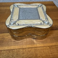 Things Remembered Heart Jewelry Box W/Swarovski Crystals “True Friends… 4.5”