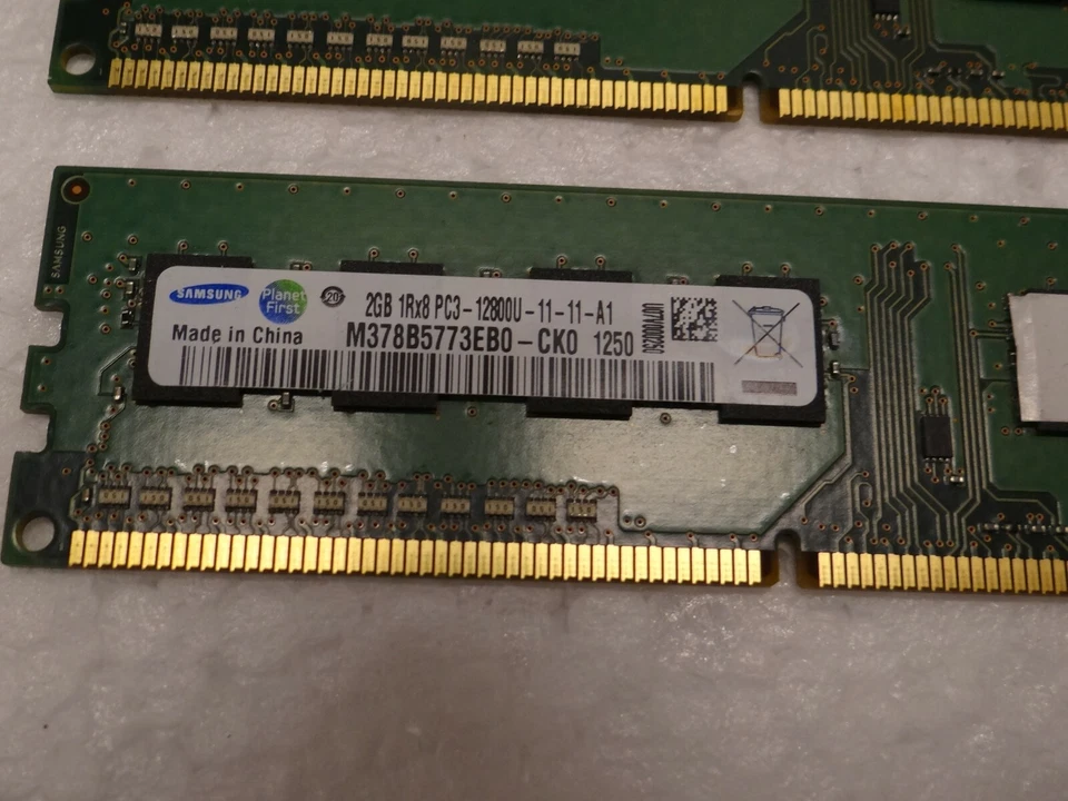 Arbeitsspeicher Samsung 3x2GB 2x M378b5773EBO 1x M378b5773DHO PC-557 - Bild 2 von 4