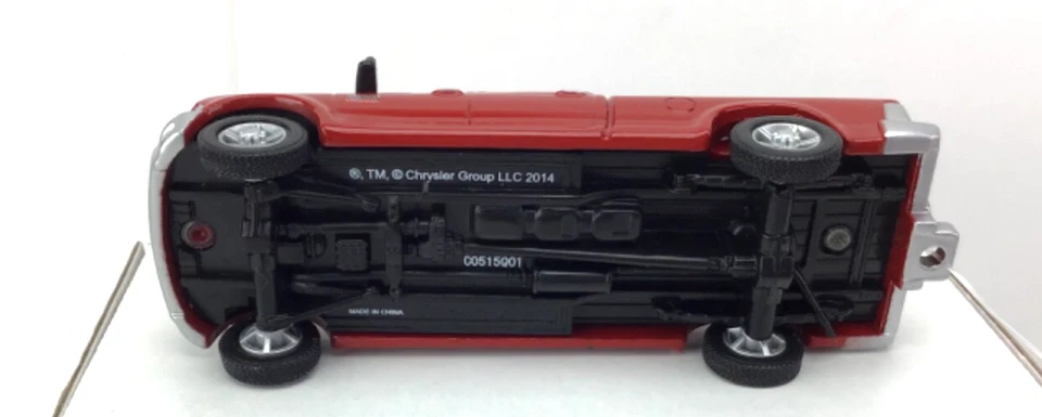 Camioneta Ertl Dodge Ram 2500 con cuello de ganso de grano y remolque de ganado para caballos Foto 4 de 4