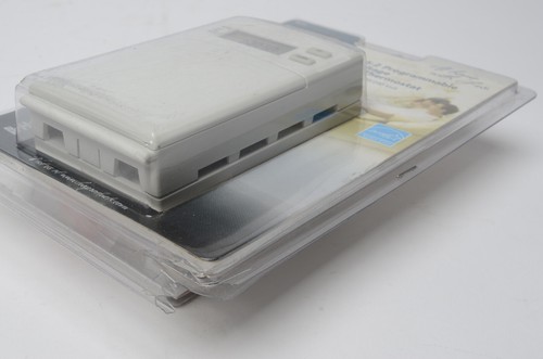 Lux Smart Temp ELV1 Programmable Line Voltage Thermostat 5-2 Day Heating New - Picture 18 of 24