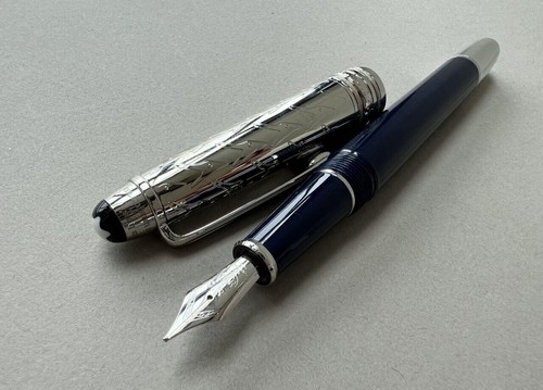 Montblanc Little Prince Blue Silver Fountain Pen 0.5mm New Fine Writing Gift - 第 1/9 張圖片