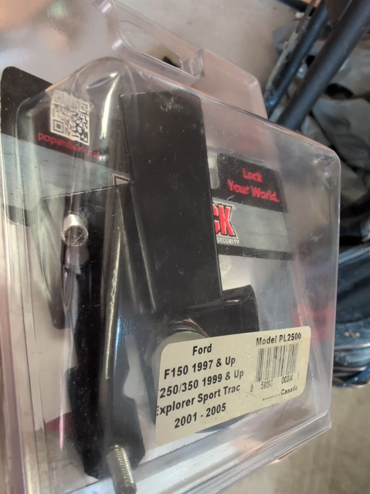 Bloqueo de puerta trasera manual Pop & Lock PL2500 negro 97-03 Ford F-150 / 99-07 F-250F-350 Foto 4 de 4