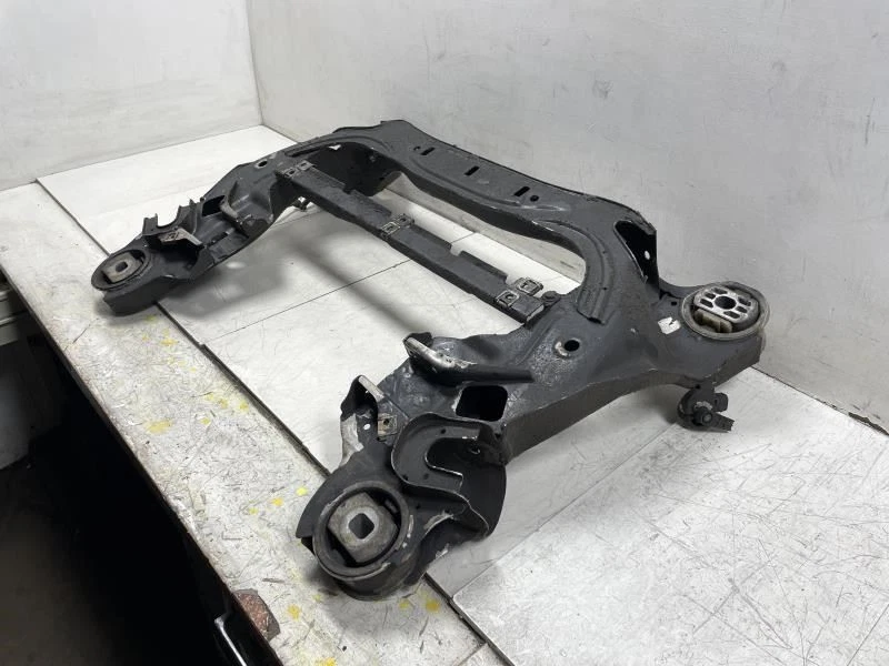 2004 2006 AUDI A8L 4.2 QUATTRO FRONT CROSSMEMBER SUBFRAME OEM+ - Image 3 of 4