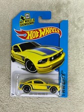 🔥🔥🔥Hot Wheels #92 HW City-Mustang 2005 FORD MUSTANG GT Yellow HW12🔥🔥🔥