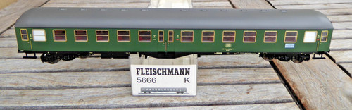 Fleischmann 5666 K H0 Mitteleinstiegswagen Bymb 2.Kl. DB Epoche 4 sehr gut OVP | Zustand: Gebraucht