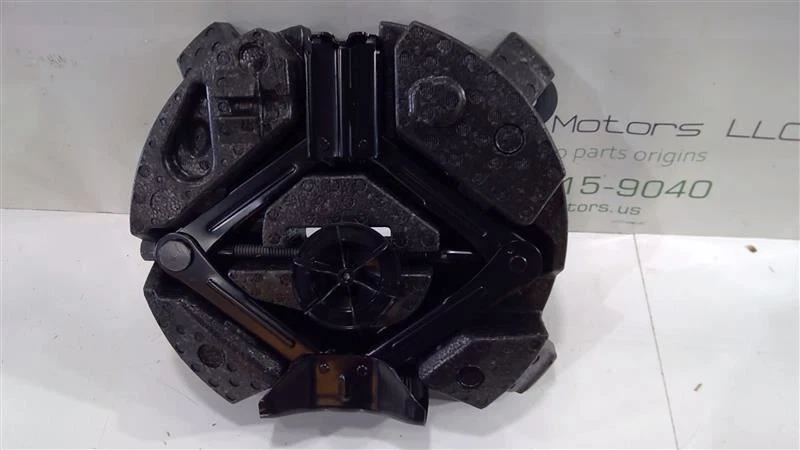 2017-2019 FORD ESCAPE LIFT JACK ASSEMBLY OEM CJ5C-17080-AB - Image 2 of 4