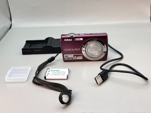 Nikon COOLPIX S220 10.0MP Digital Camera - Plum Tested Works