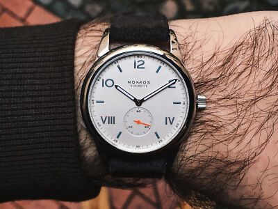 nomos glashütte club campus